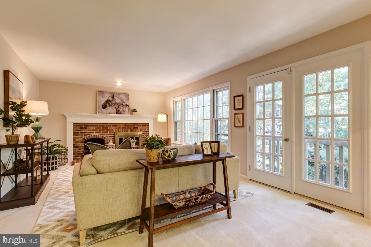 2277 Crows Nest Lane Reston, VA 20191 - Photo 17 of 35