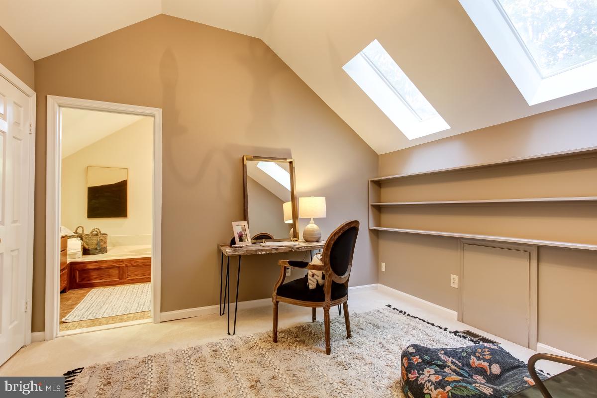 2277 Crows Nest Lane Reston, VA 20191 - Photo 22 of 35