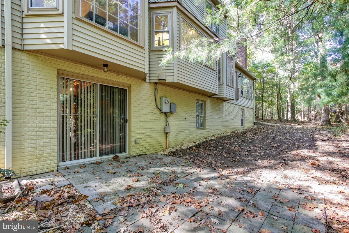 2277 Crows Nest Lane Reston, VA 20191 - Photo 34 of 35
