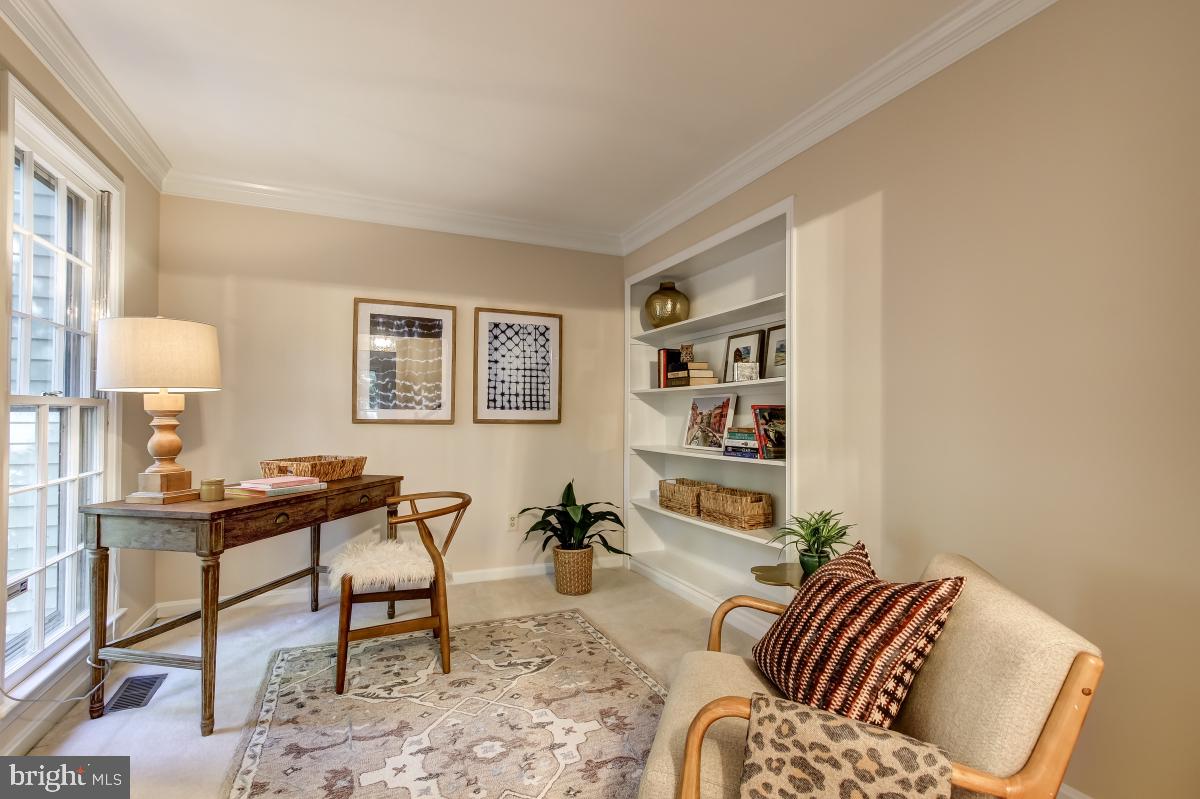 2277 Crows Nest Lane Reston, VA 20191 - Photo 6 of 35