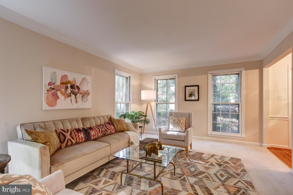2277 Crows Nest Lane Reston, VA 20191 - Photo 8 of 35