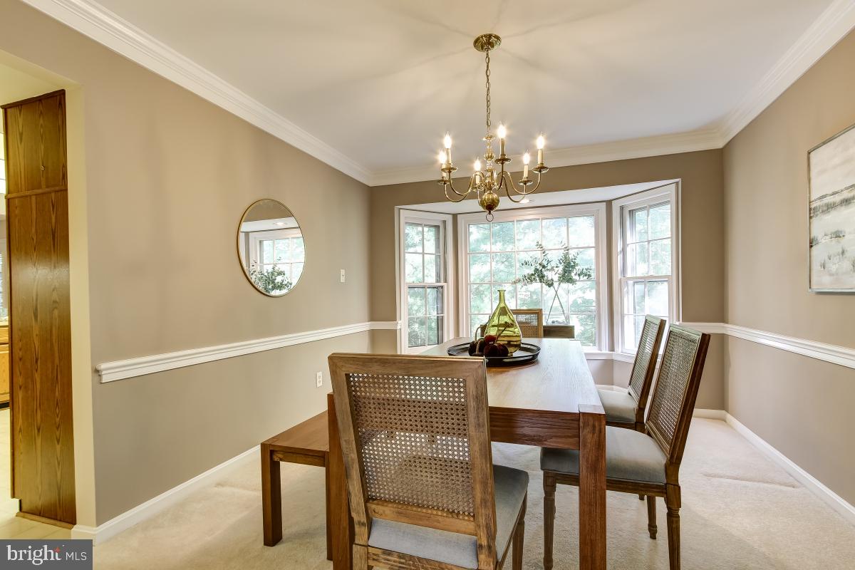 2277 Crows Nest Lane Reston, VA 20191 - Photo 9 of 35