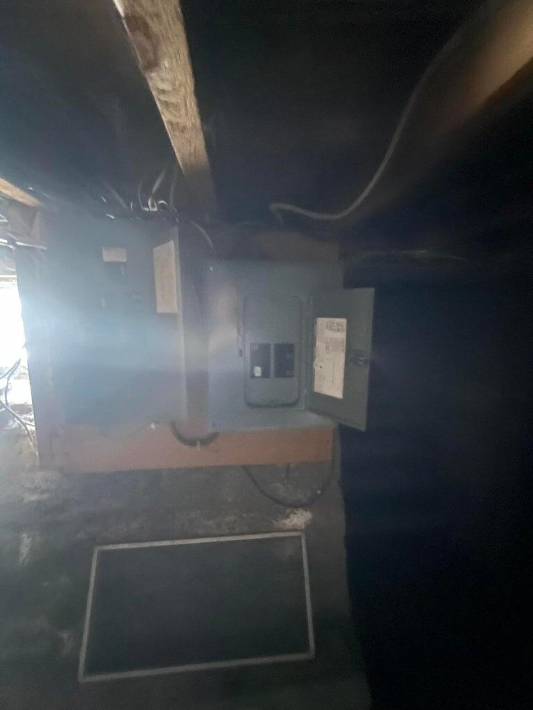 84 Pine Street Millinocket, ME 04462 - Photo 14 of 21 20250115161209701598000000-o