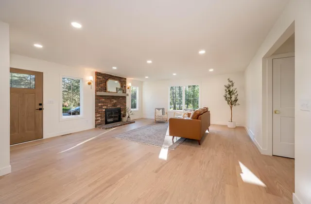 $407,000 | 1213 Lorane Drive, Grand Rapids, MN 55744