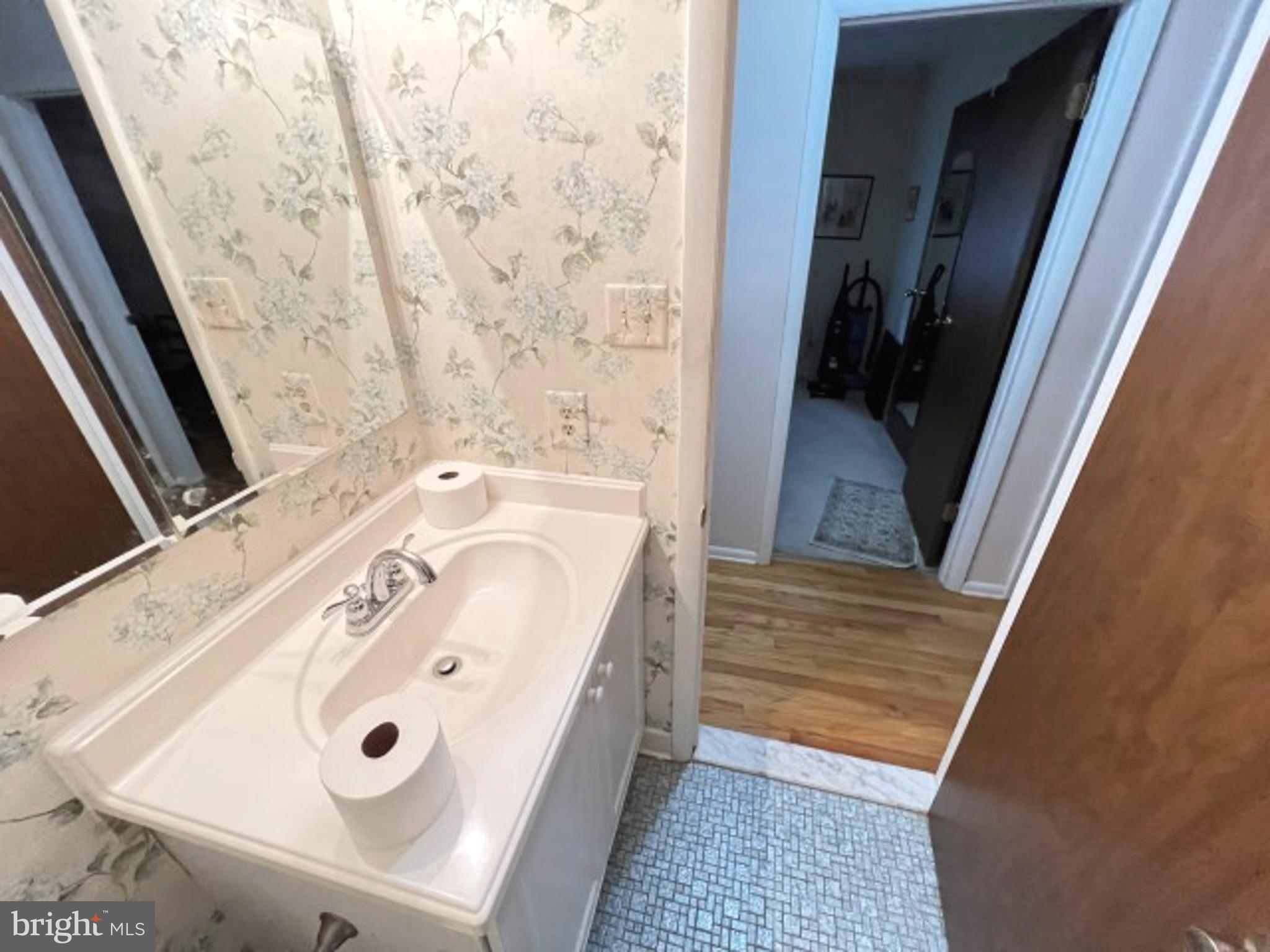 6516 Sherwood Road Baltimore, MD 21239 - Photo 26 of 76