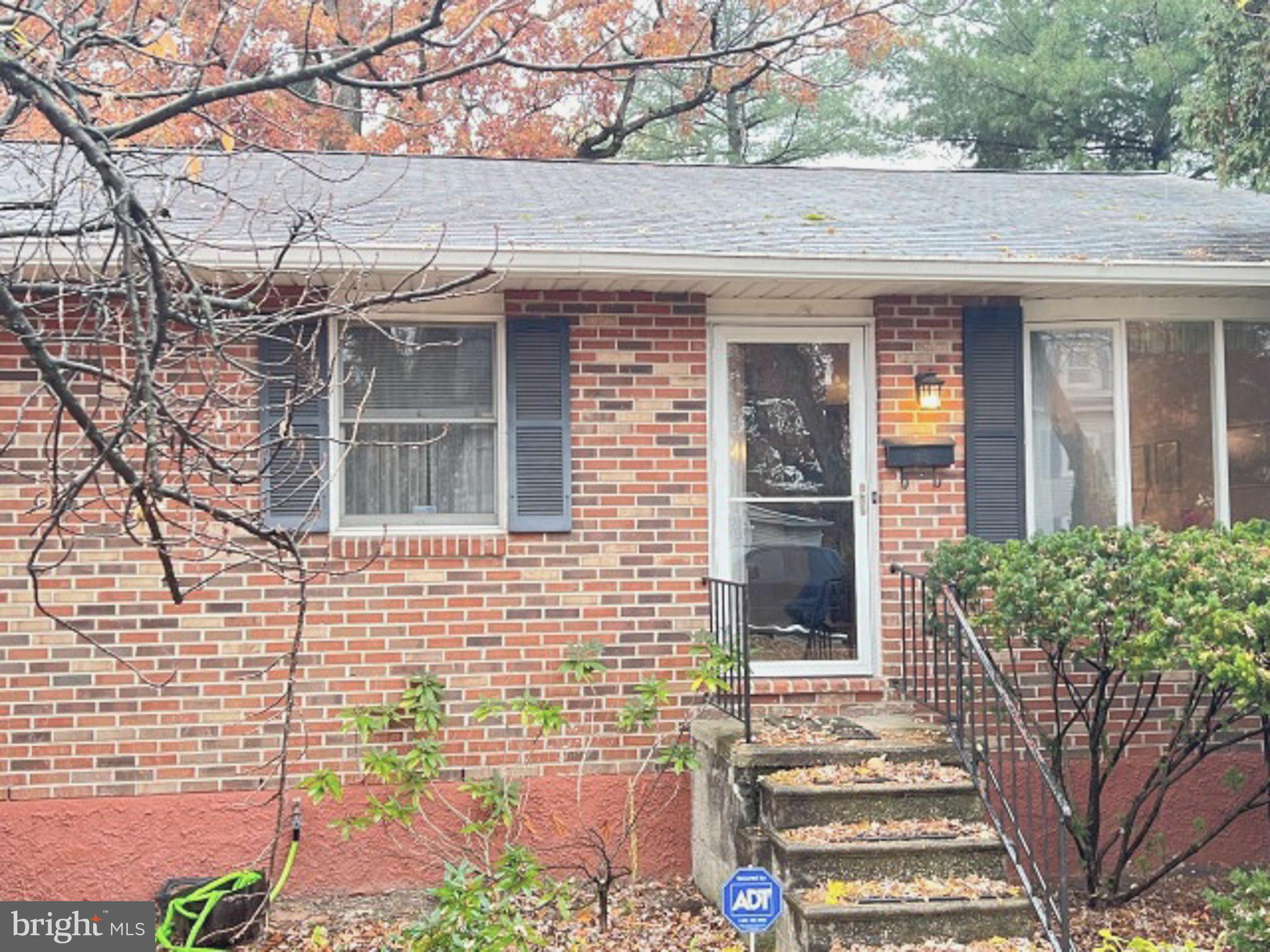 6516 Sherwood Road Baltimore, MD 21239 - Photo 8 of 76