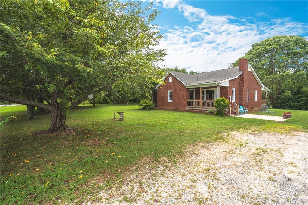 4179 Slanting Bridge Road Sherrills Ford, NC 28673 - Photo 2 of 20 Gallery Image 2