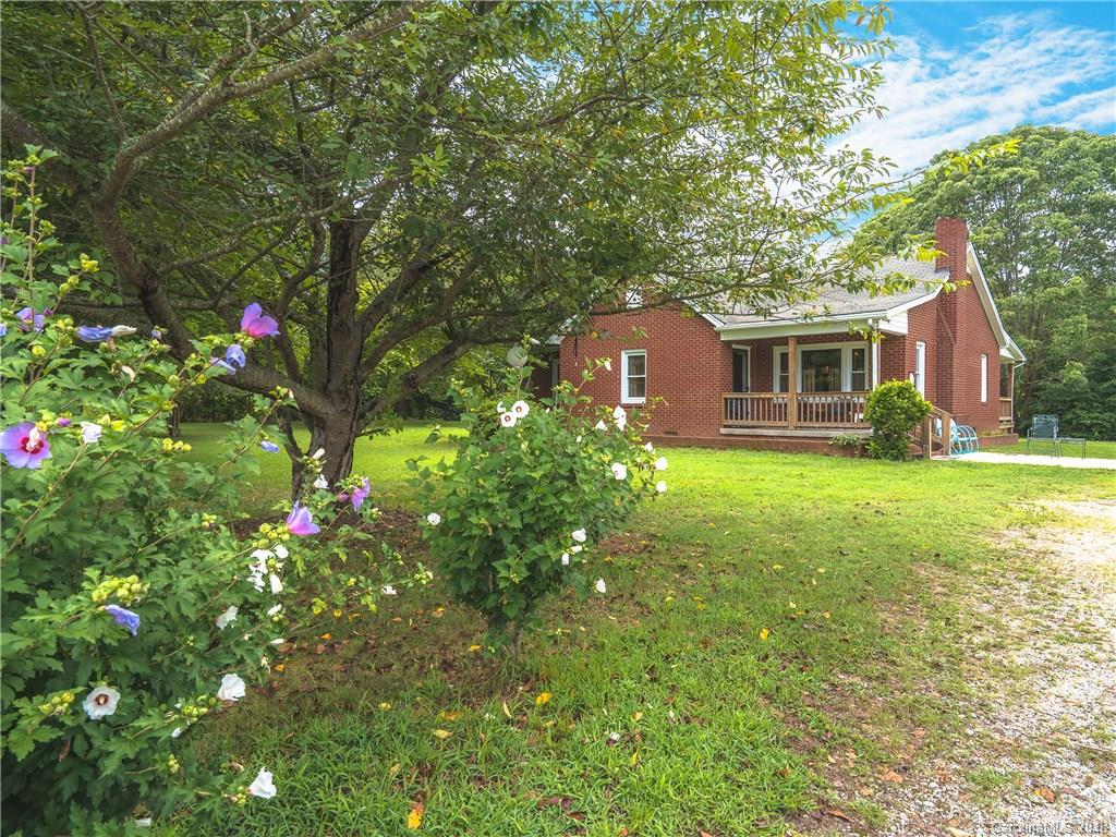 4179 Slanting Bridge Road Sherrills Ford, NC 28673 - Photo 3 of 20 Gallery Image 3