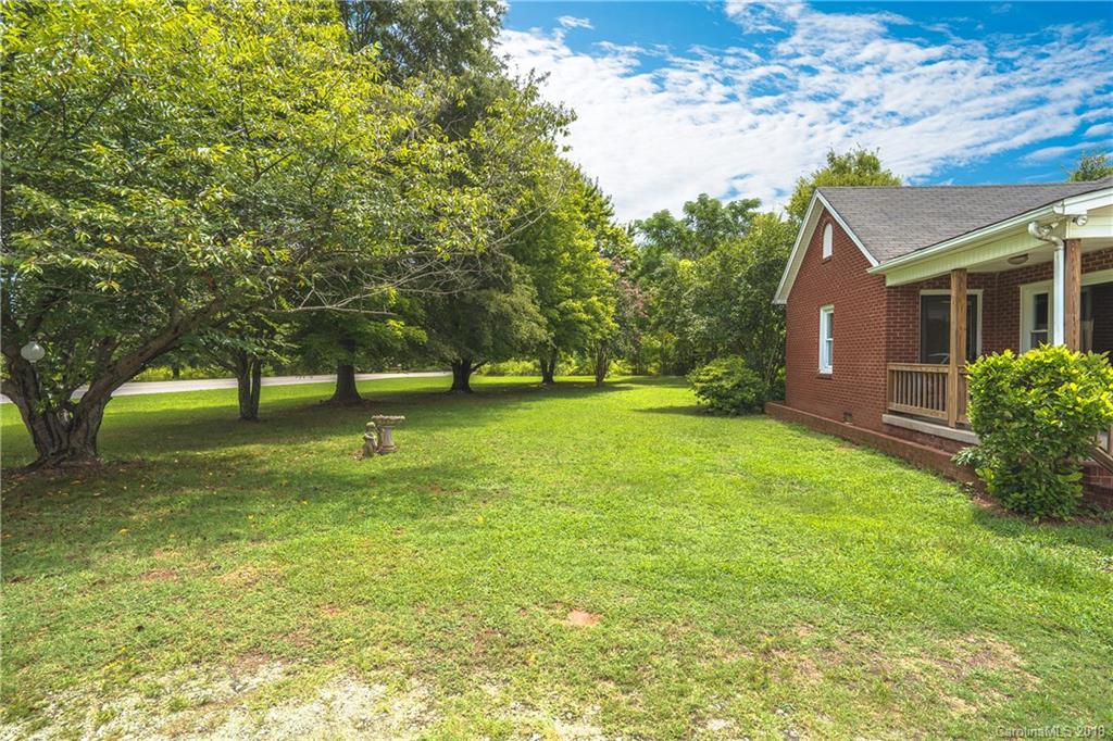 4179 Slanting Bridge Road Sherrills Ford, NC 28673 - Photo 4 of 20 Gallery Image 4