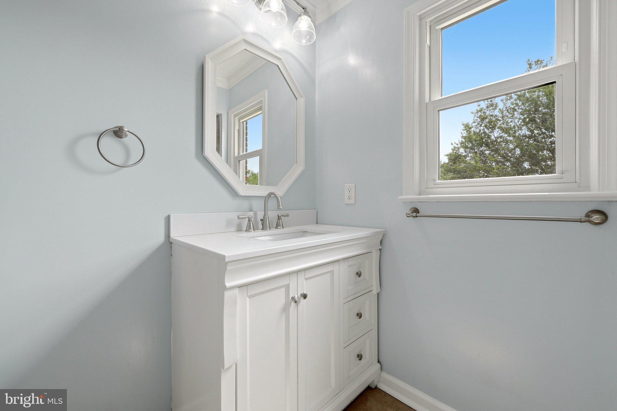 2794 Bishop Meade Road Boyce, VA 22620 - Photo 38 of 79 Main floor bathroom