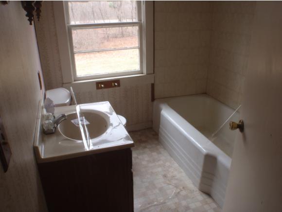605 Bacon Road Henniker, NH 03242 - Photo 11 of 16