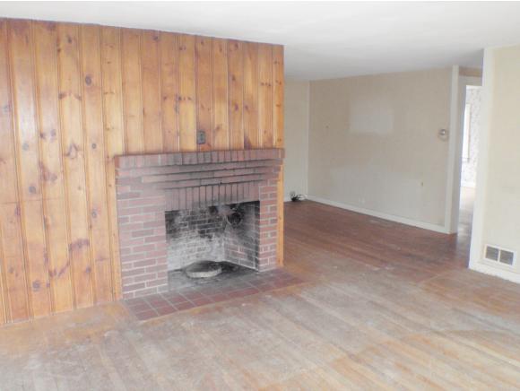 605 Bacon Road Henniker, NH 03242 - Photo 4 of 16
