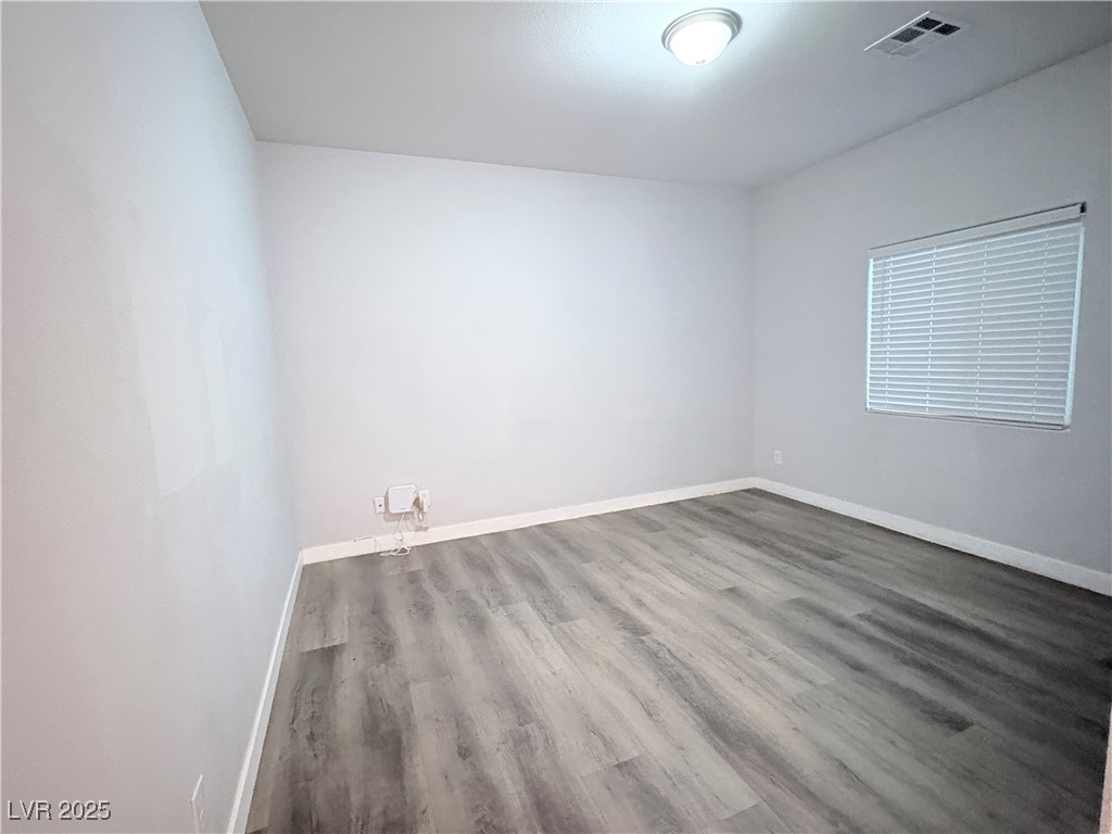 9637 Greensburg Avenue Las Vegas, NV 89178 - Photo 11 of 33