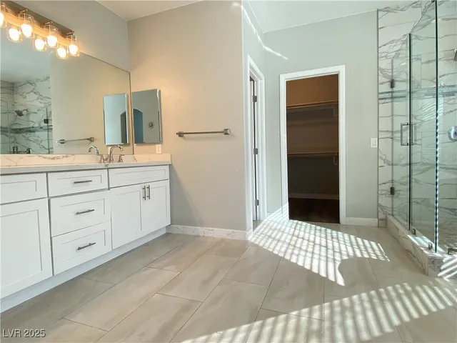 $2,350 | 9637 Greensburg Avenue, Las Vegas, NV 89178