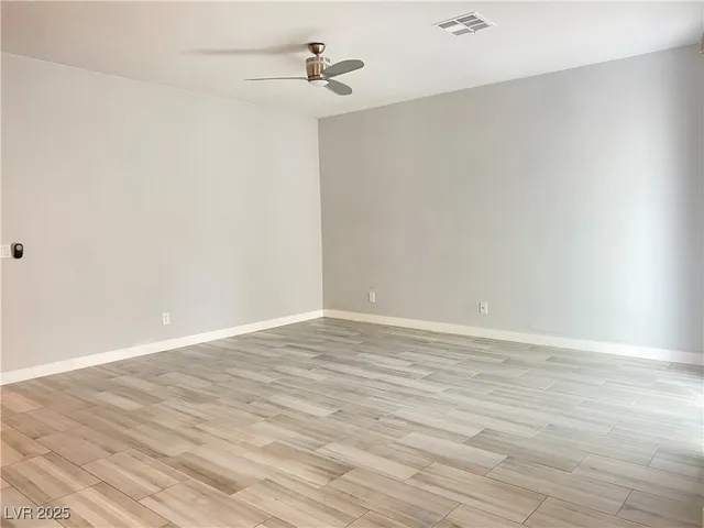 $2,350 | 9637 Greensburg Avenue, Las Vegas, NV 89178