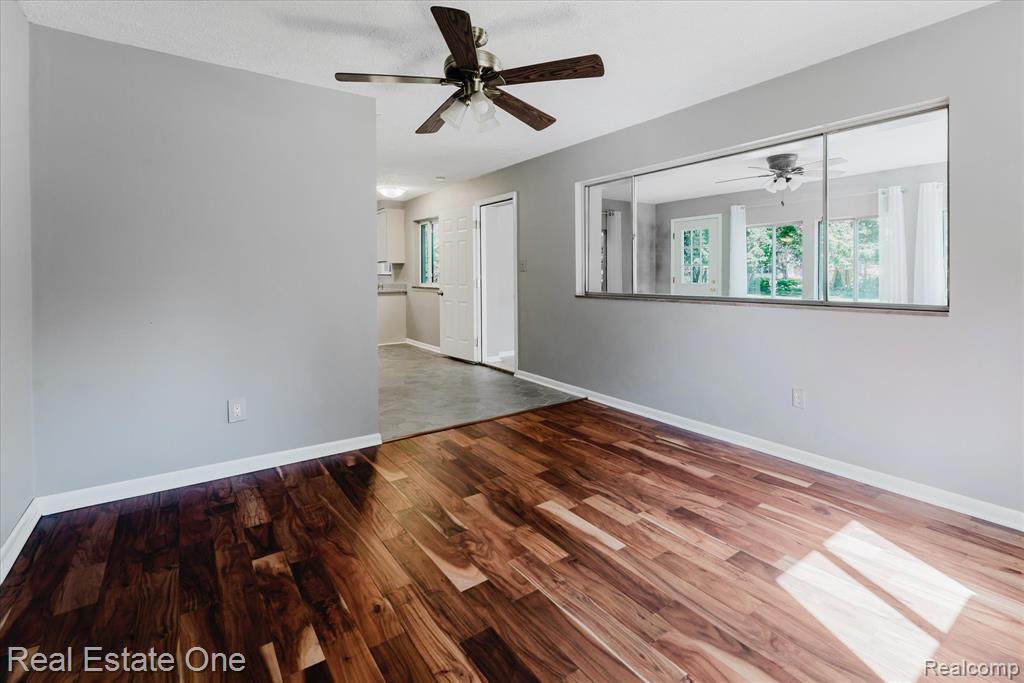 2270 Kingsford Road Rochester Hills, MI 48309 - Photo 17 of 43