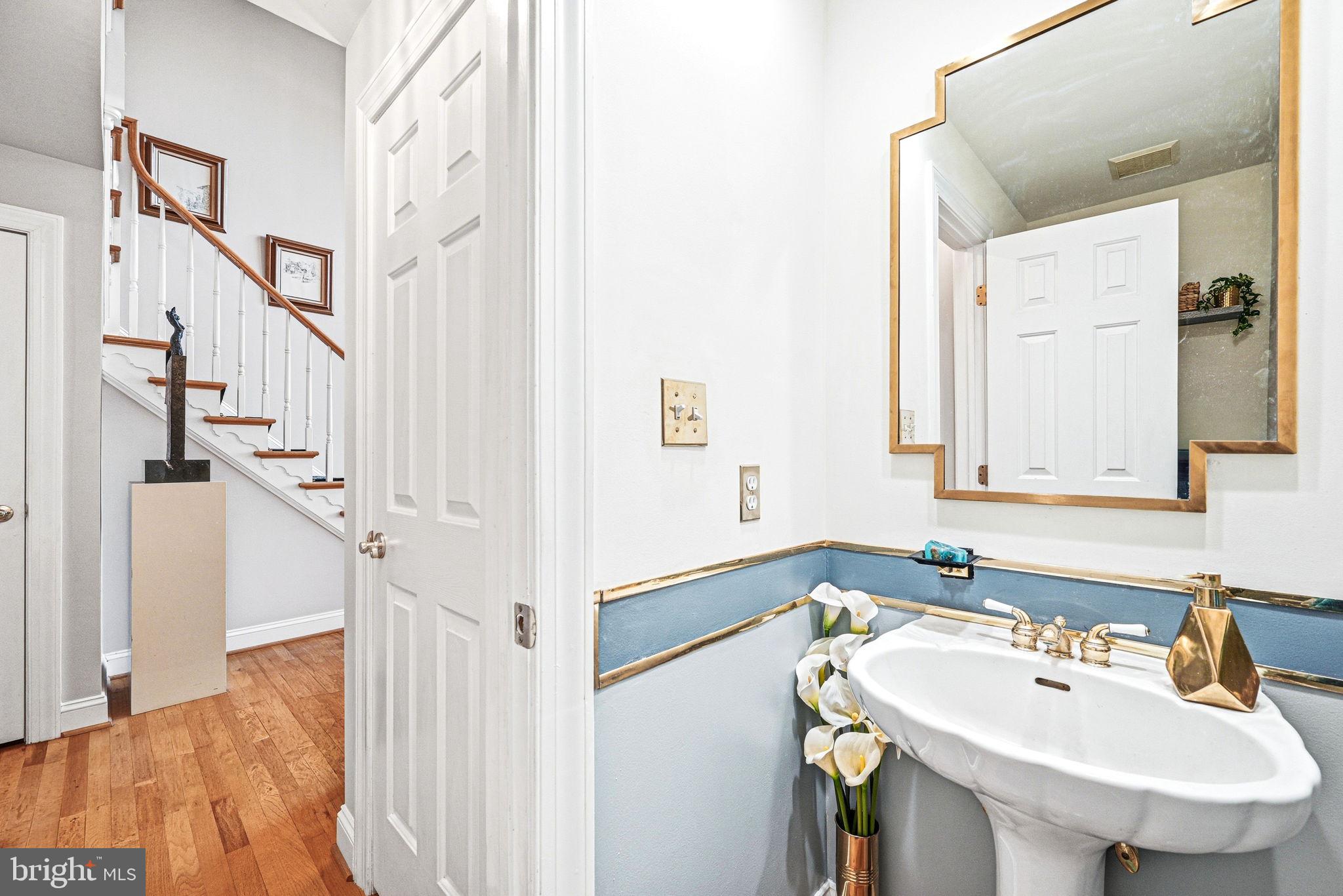 101 Ridings Boulevard Chadds Ford, PA 19317 - Photo 16 of 38 1st Floor Powder Room