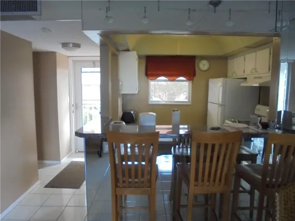 $1,900 | 1391 South Ocean Boulevard, Unit 204, Pompano Beach, FL 33062