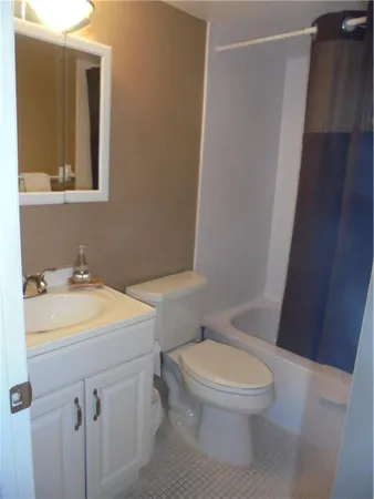 $1,900 | 1391 South Ocean Boulevard, Unit 204, Pompano Beach, FL 33062