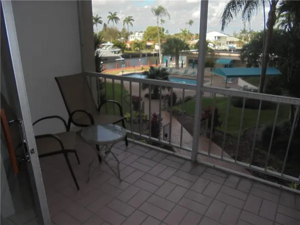 $1,900 | 1391 South Ocean Boulevard, Unit 204, Pompano Beach, FL 33062