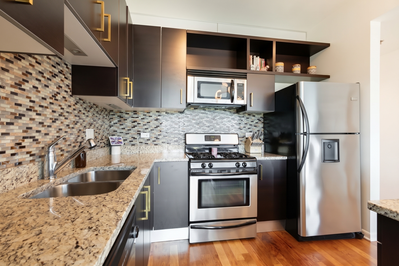 225 South Sangamon Street, Unit 410 Chicago, IL 60607 - Photo 9 of 25 Gallery Image 9