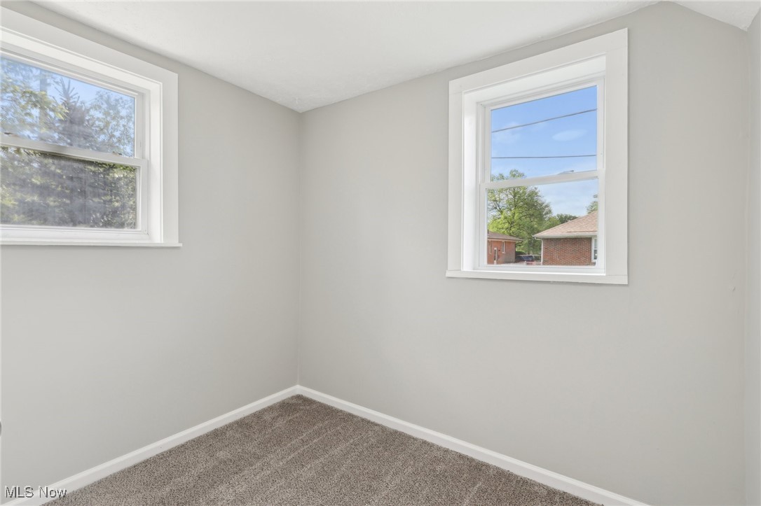 9273 Roxbury Road Parma Heights, OH 44130 - Photo 16 of 27
