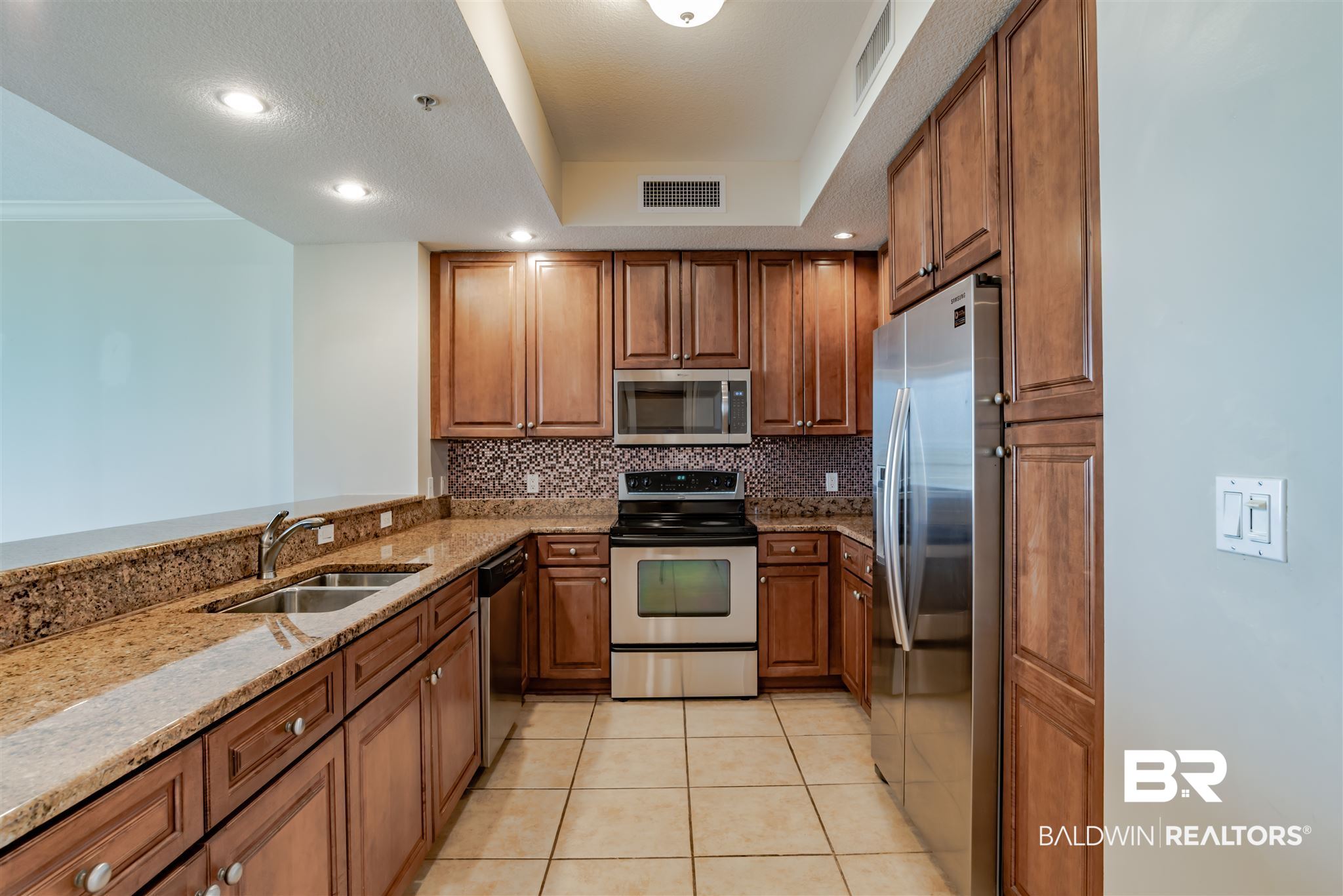 608 Lost Key Drive, Unit 902 Pensacola, FL 32507 - Photo 4 of 47