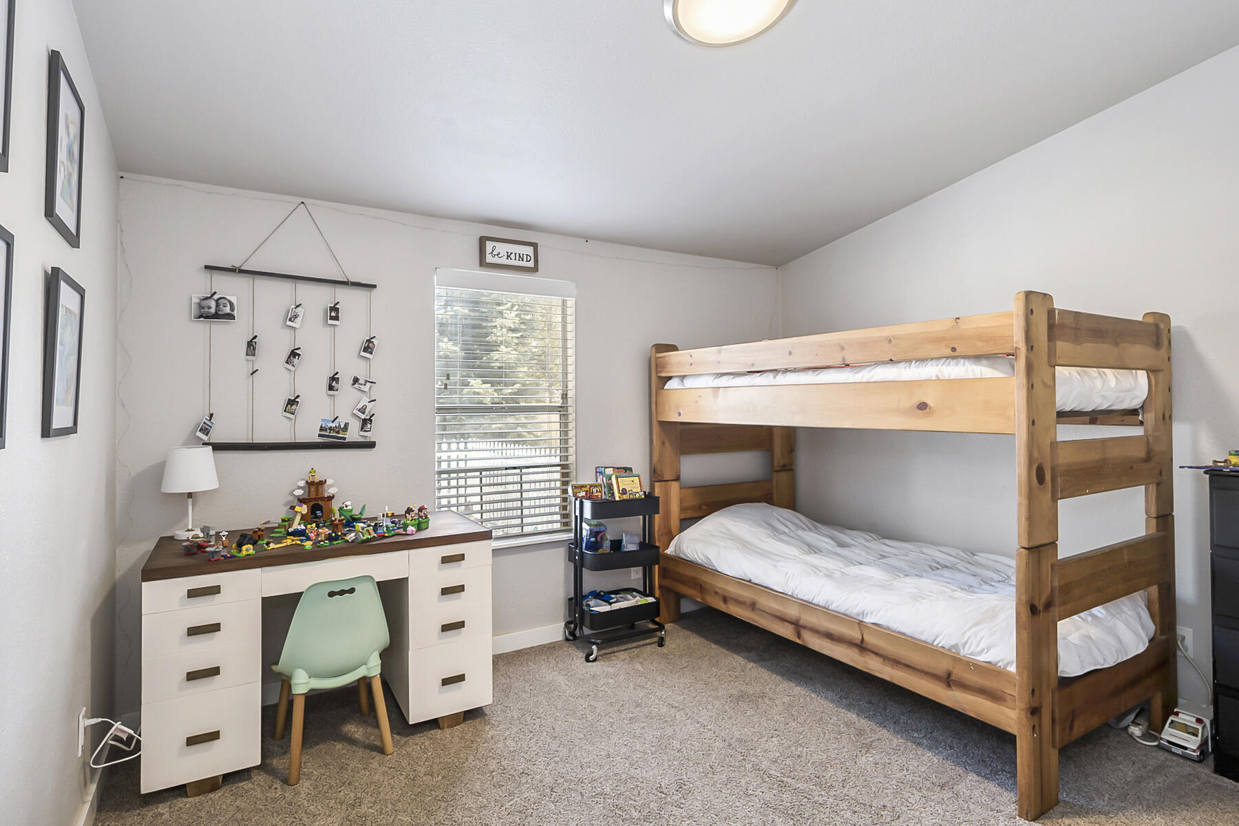 55717 Swan Road Bend, OR 97707 - Photo 22 of 28 JH5_3309