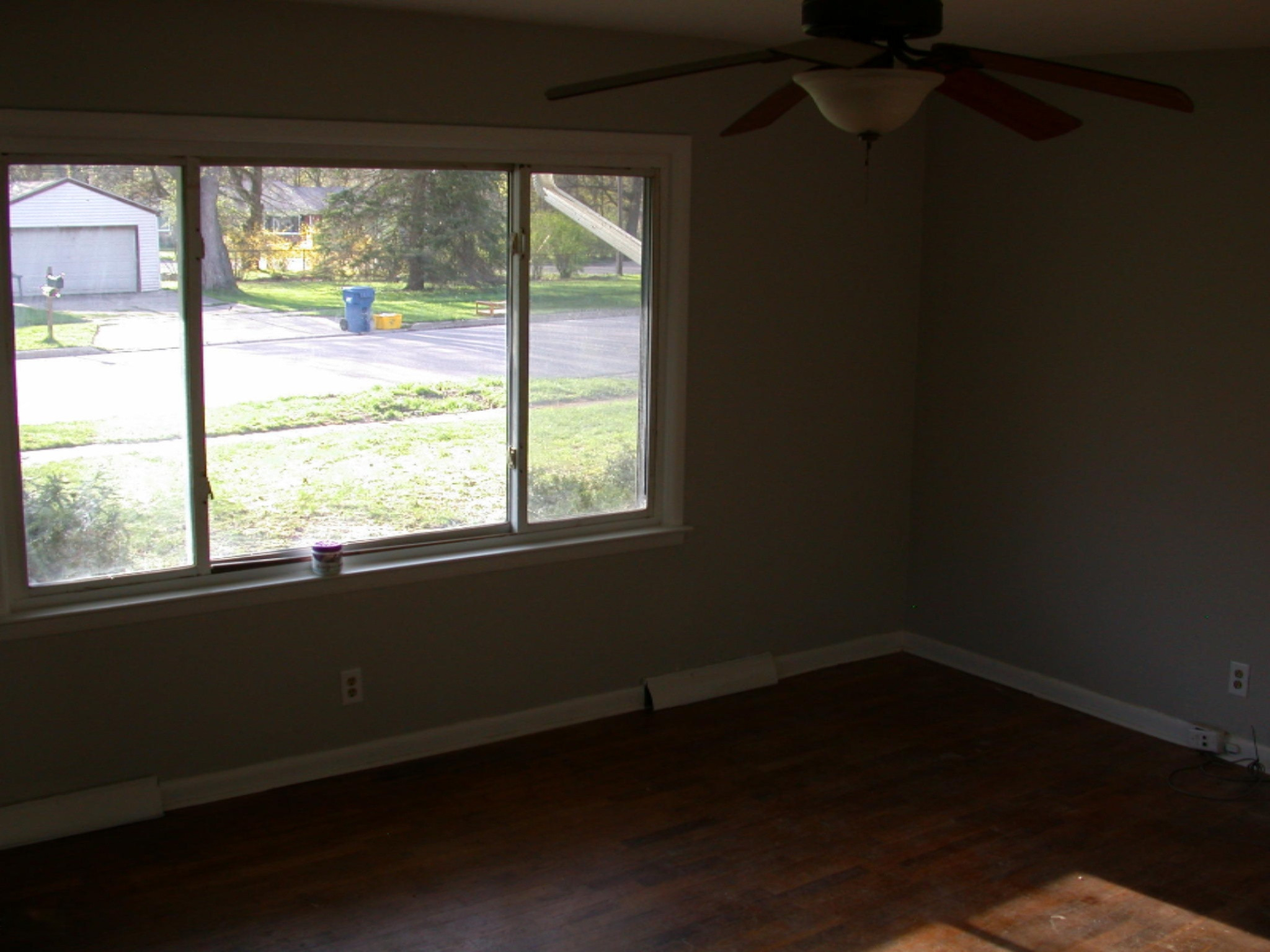 2910 Random Kalamazoo, MI 49004 - Photo 7 of 8 front window