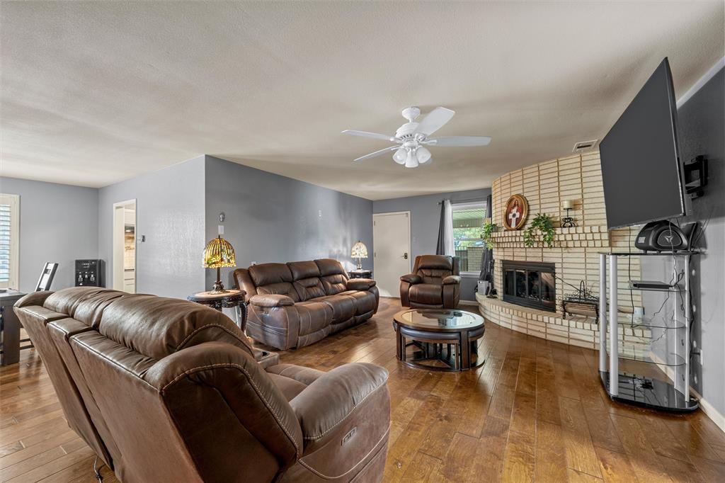 5444 Old Lorena Road Lorena, TX 76655 - Photo 6 of 27