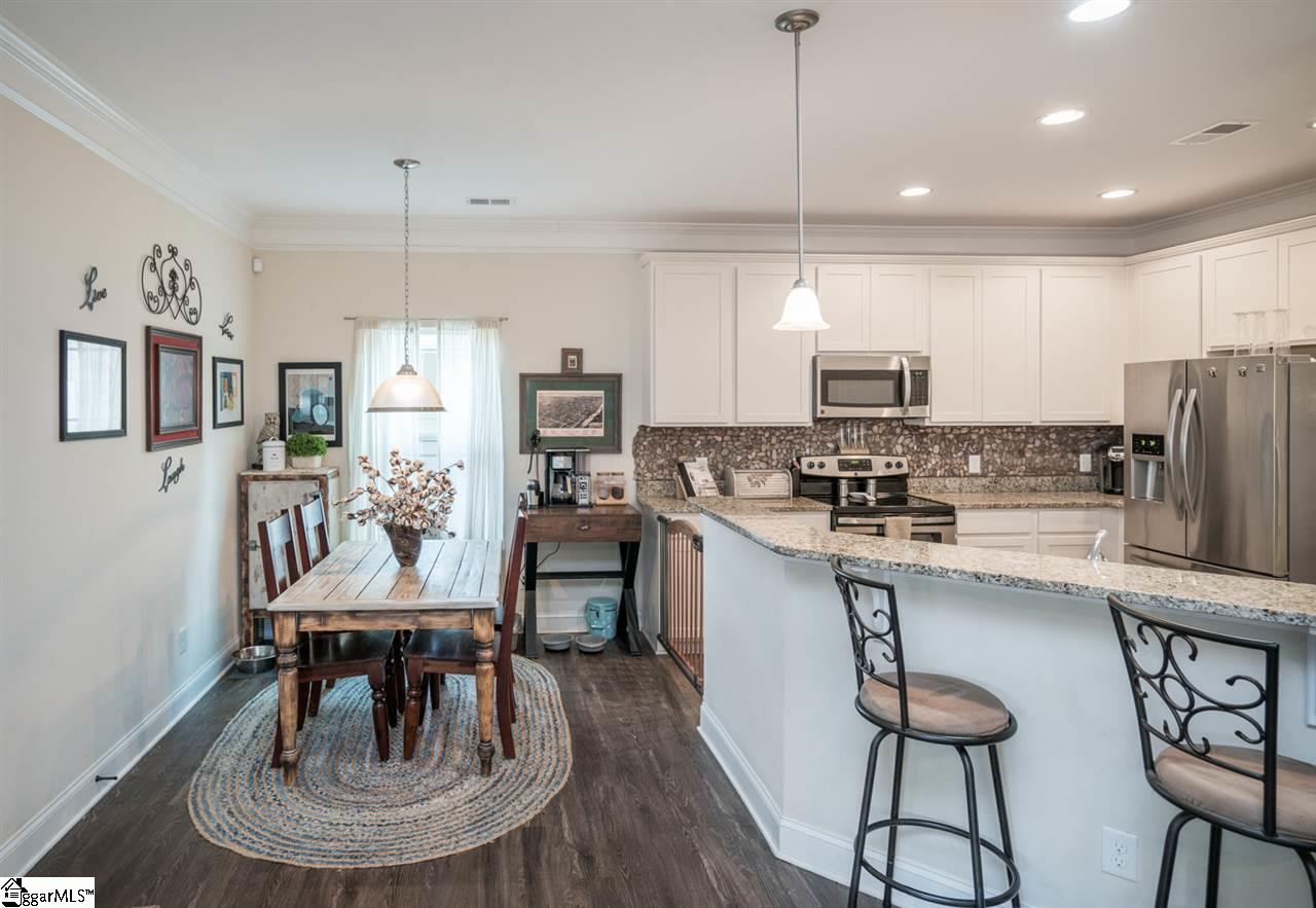 154 Arnold Mill Road Simpsonville, SC 29680 - Photo 4 of 36 Gallery Image 4