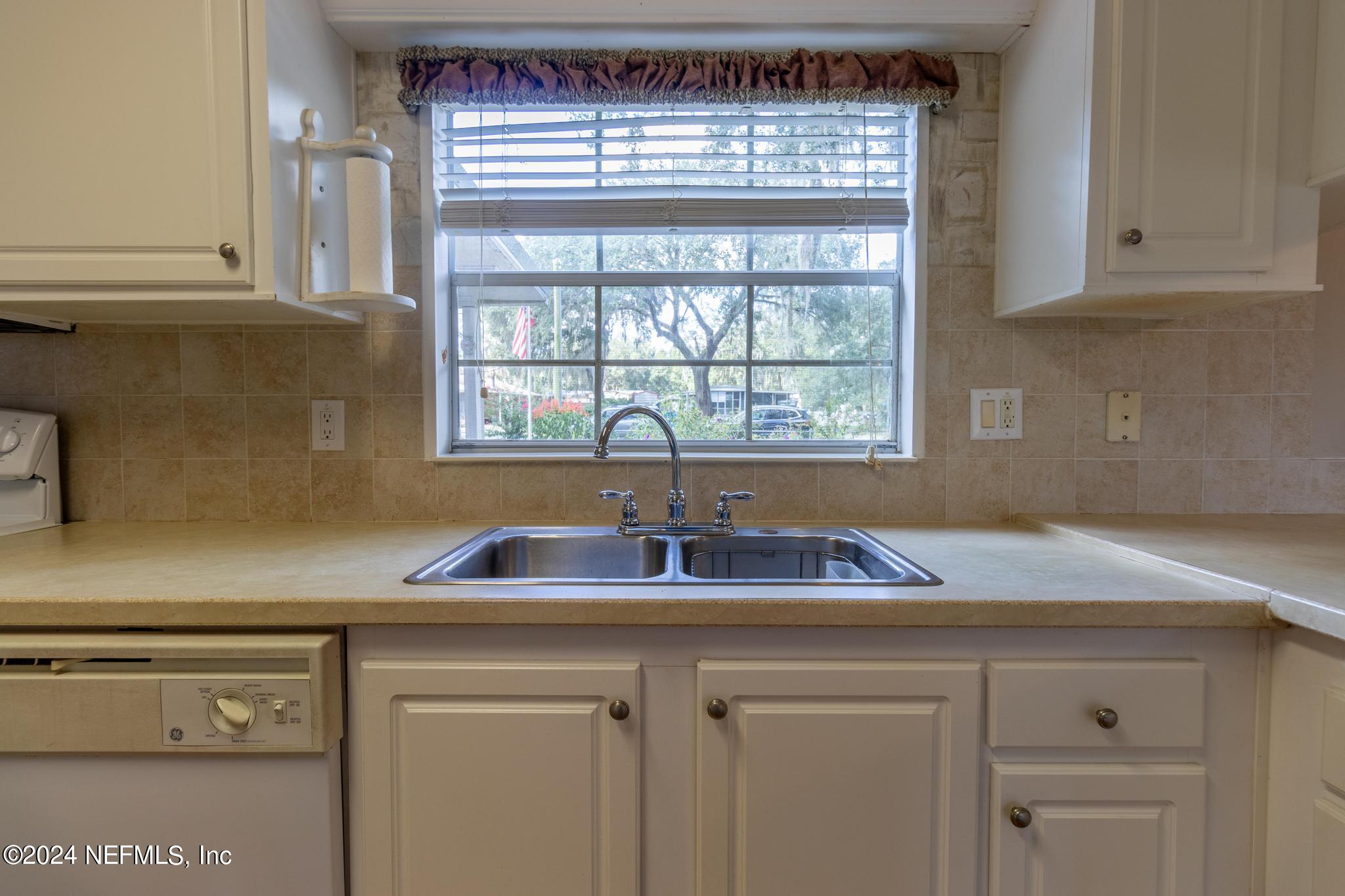 113 Velvet Street Interlachen, FL 32148 - Photo 17 of 54 IMG_9795-HDR