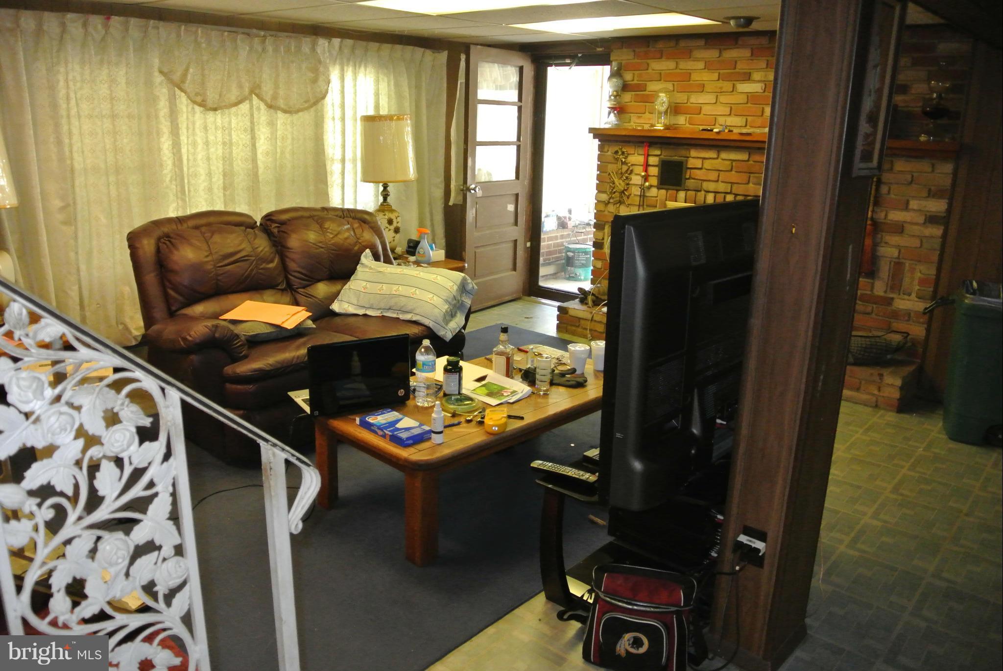 18 Walnut Hill Road La Plata, MD 20646 - Photo 13 of 20 Family Room