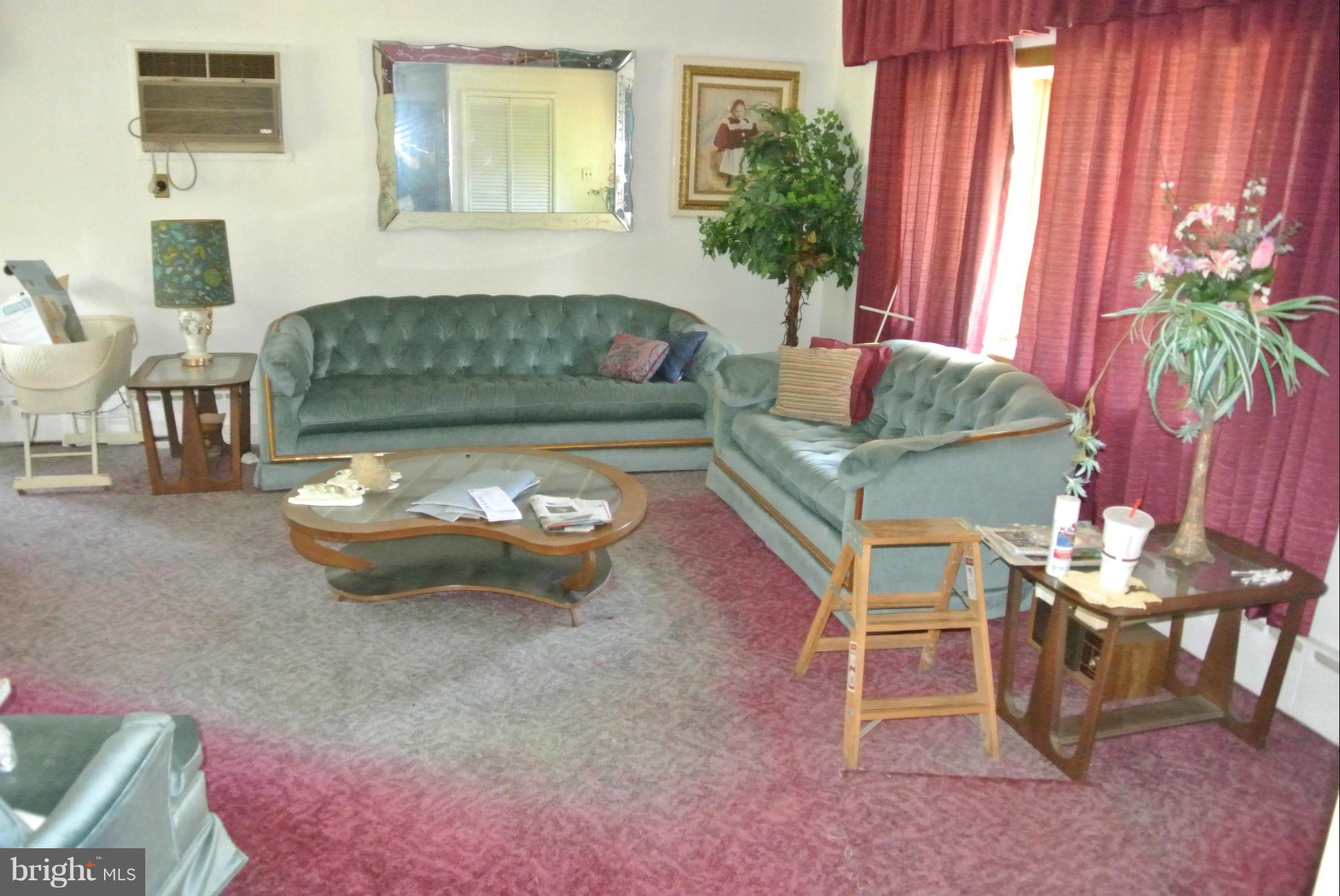 18 Walnut Hill Road La Plata, MD 20646 - Photo 6 of 20 Living Room