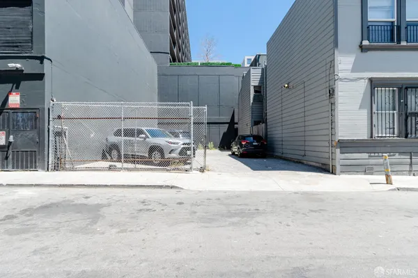 $290,000 | 44 Laskie Street, San Francisco, CA 94103