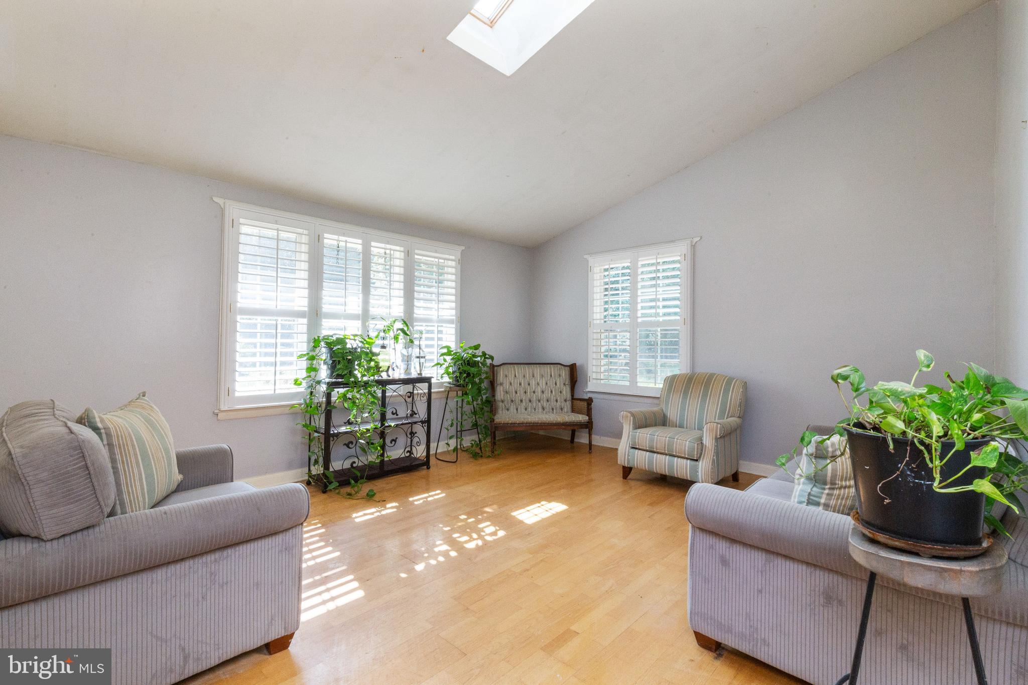 10937 Riverview Road Fort Washington, MD 20744 - Photo 7 of 40 Spacious living room area with another skylight