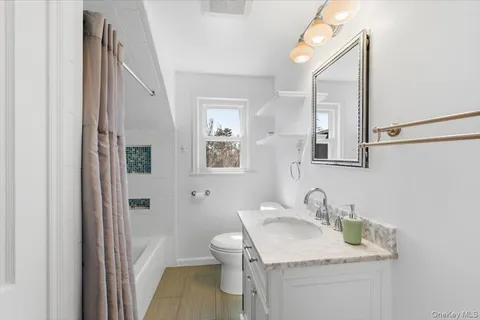 $895,000 | 640 Hillside Avenue, Mamaroneck, NY 10543