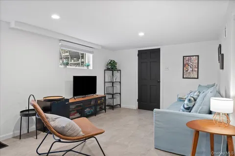 $895,000 | 640 Hillside Avenue, Mamaroneck, NY 10543