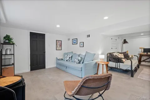 $895,000 | 640 Hillside Avenue, Mamaroneck, NY 10543