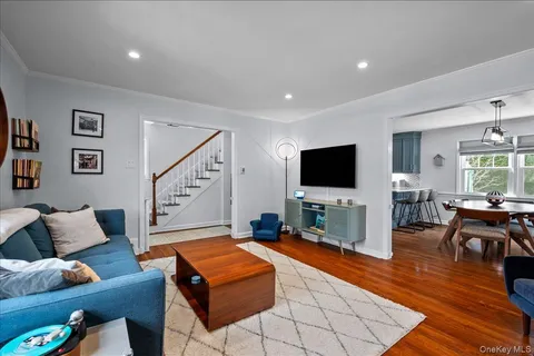 $895,000 | 640 Hillside Avenue, Mamaroneck, NY 10543