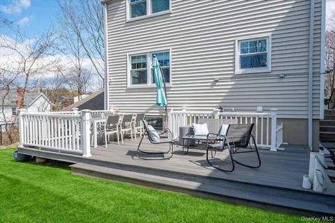 $895,000 | 640 Hillside Avenue, Mamaroneck, NY 10543