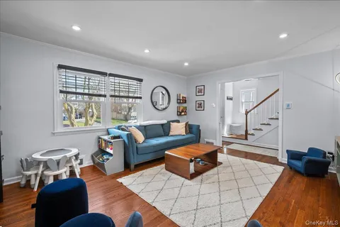 $895,000 | 640 Hillside Avenue, Mamaroneck, NY 10543