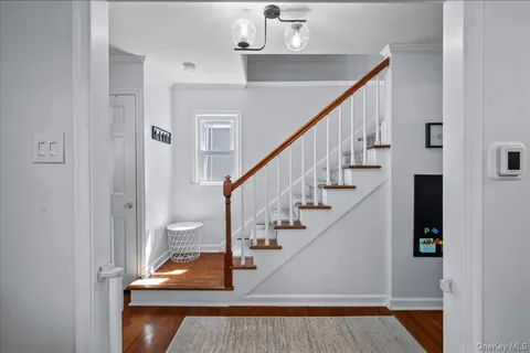 $895,000 | 640 Hillside Avenue, Mamaroneck, NY 10543