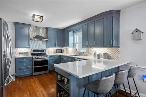 $895,000 | 640 Hillside Avenue, Mamaroneck, NY 10543