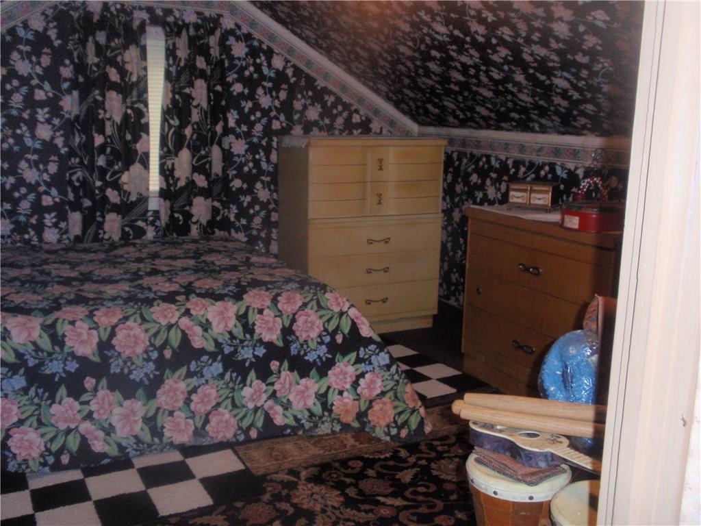 2053 McIntyre Road Shelocta, PA 15774 - Photo 6 of 9 Bedroom 2