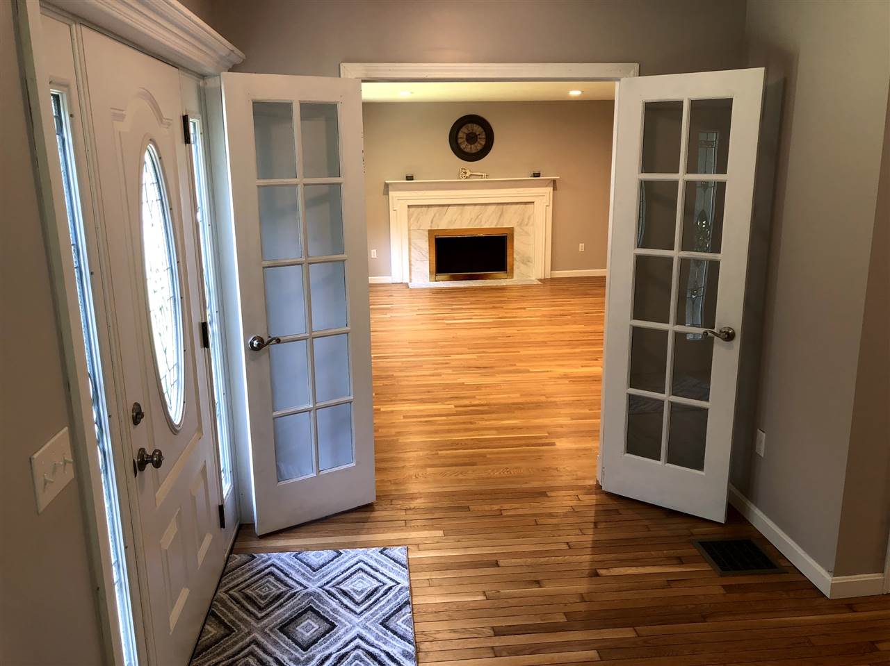 7 Cross Road Mont Vernon, NH 03057 - Photo 4 of 25