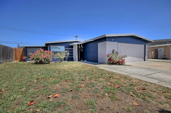 $749,000 | 117 Magnolia Drive, Salinas, CA 93905