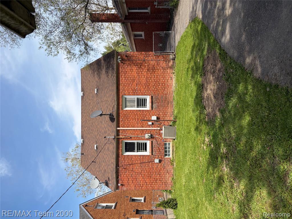 7313 Stout Street Detroit, MI 48228 - Photo 25 of 28