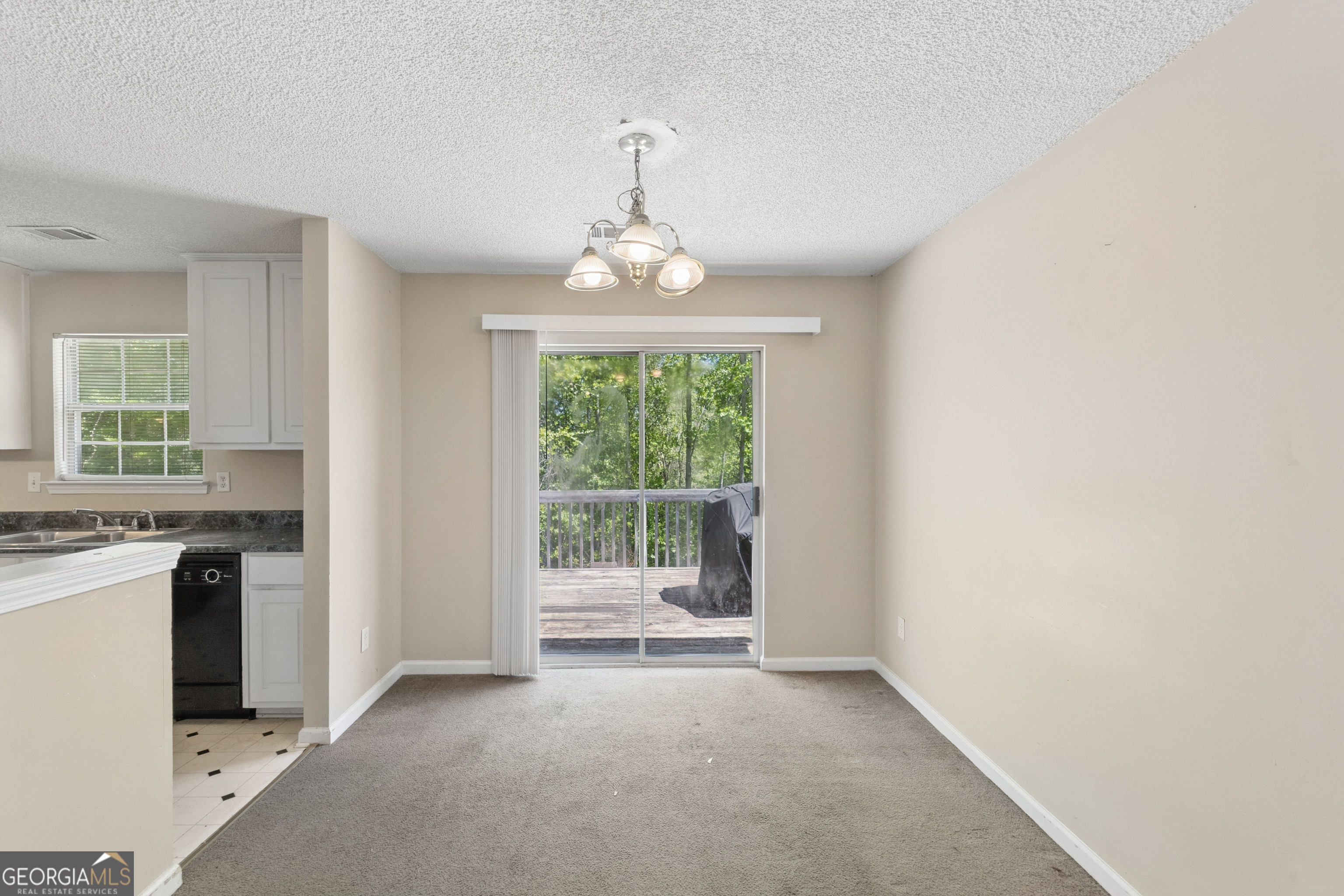 3602 Bristol Overlook Rex, GA 30273 - Photo 7 of 28