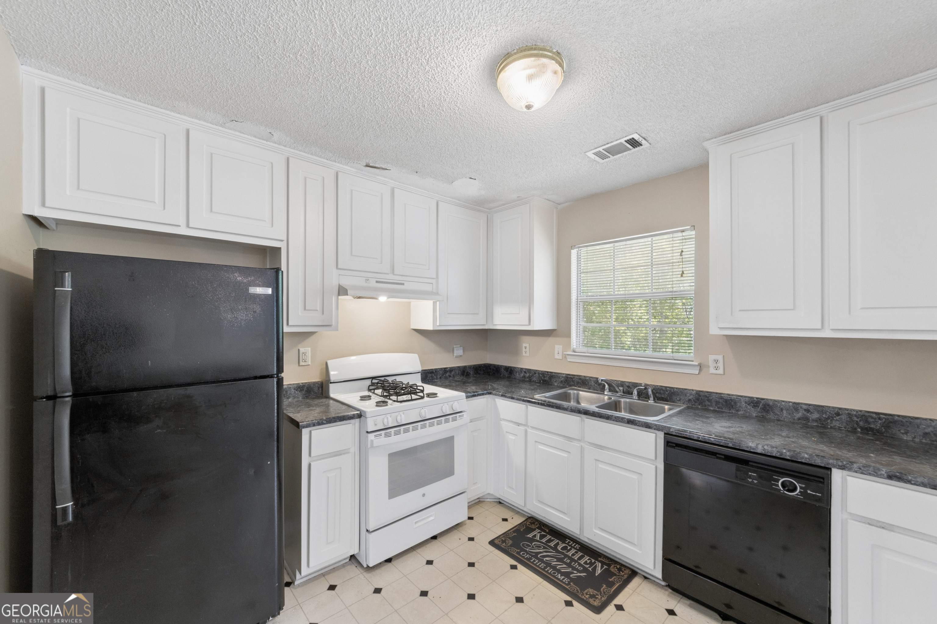 3602 Bristol Overlook Rex, GA 30273 - Photo 10 of 28